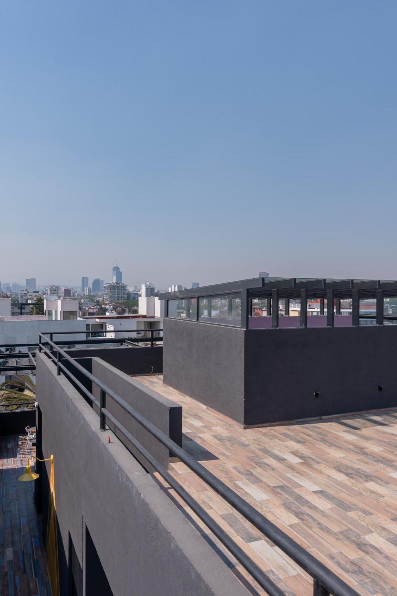Apartahotel Be Local 4*