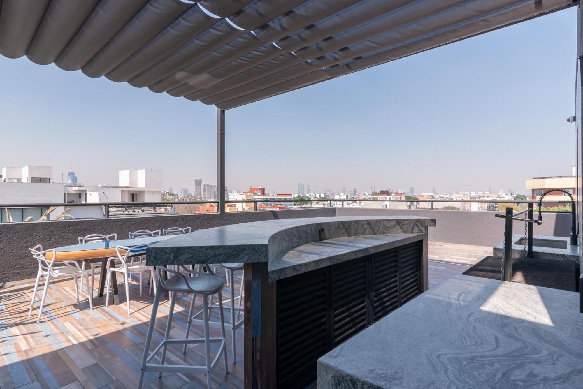 Be Local Apartahotel 4*