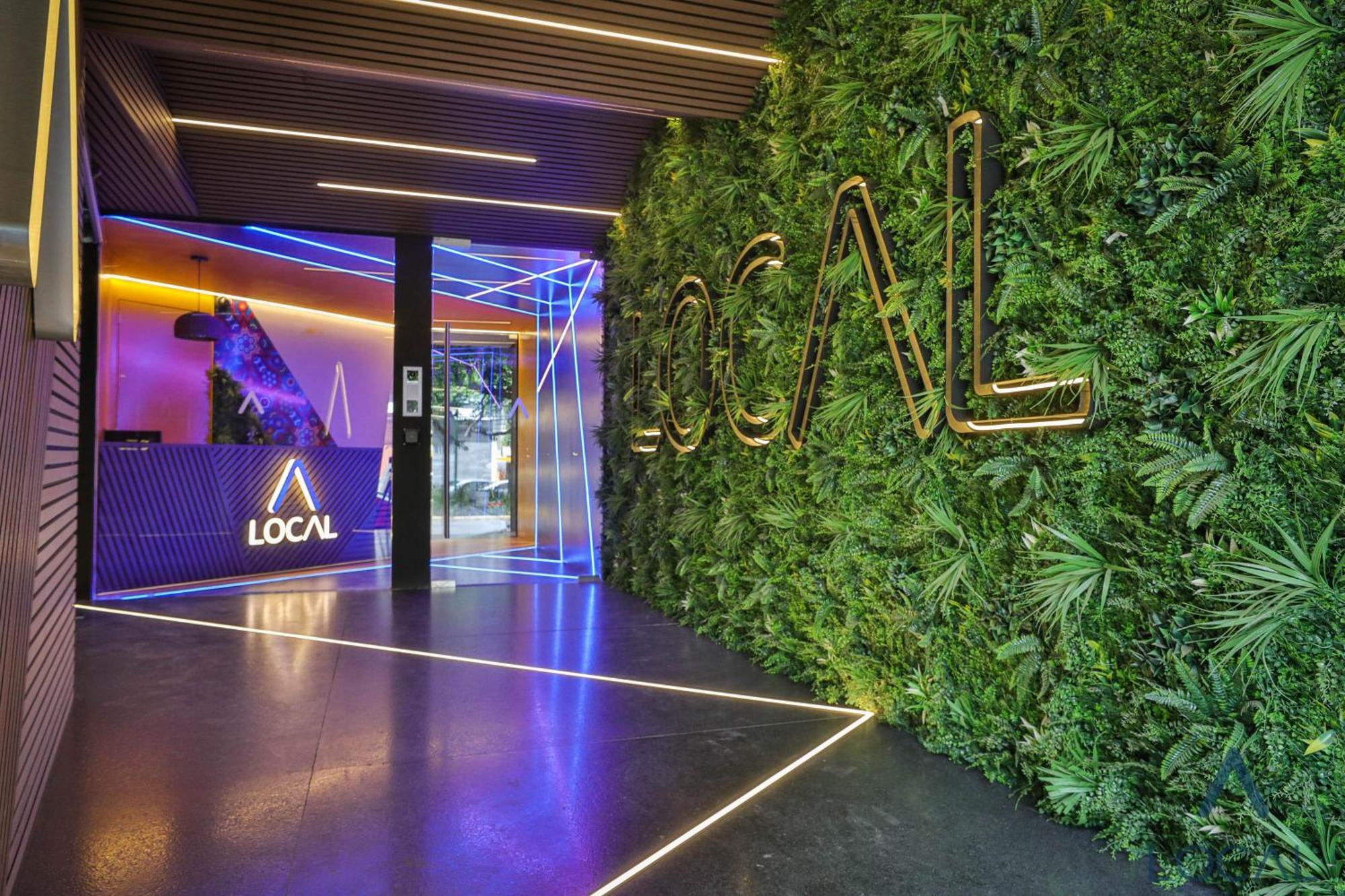 Be Local Apartahotel 4*